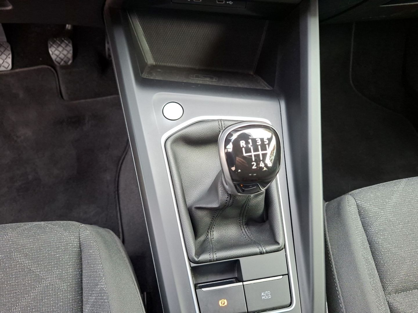 Golf VIII 2.0 TDI Life *NAVI*STHZ*KAMERA*