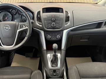 Opel Zafira - 12