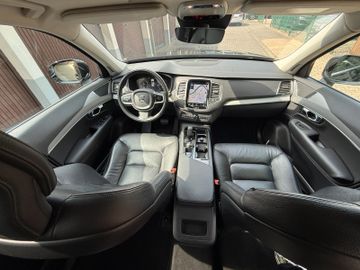 Volvo XC90 - 9