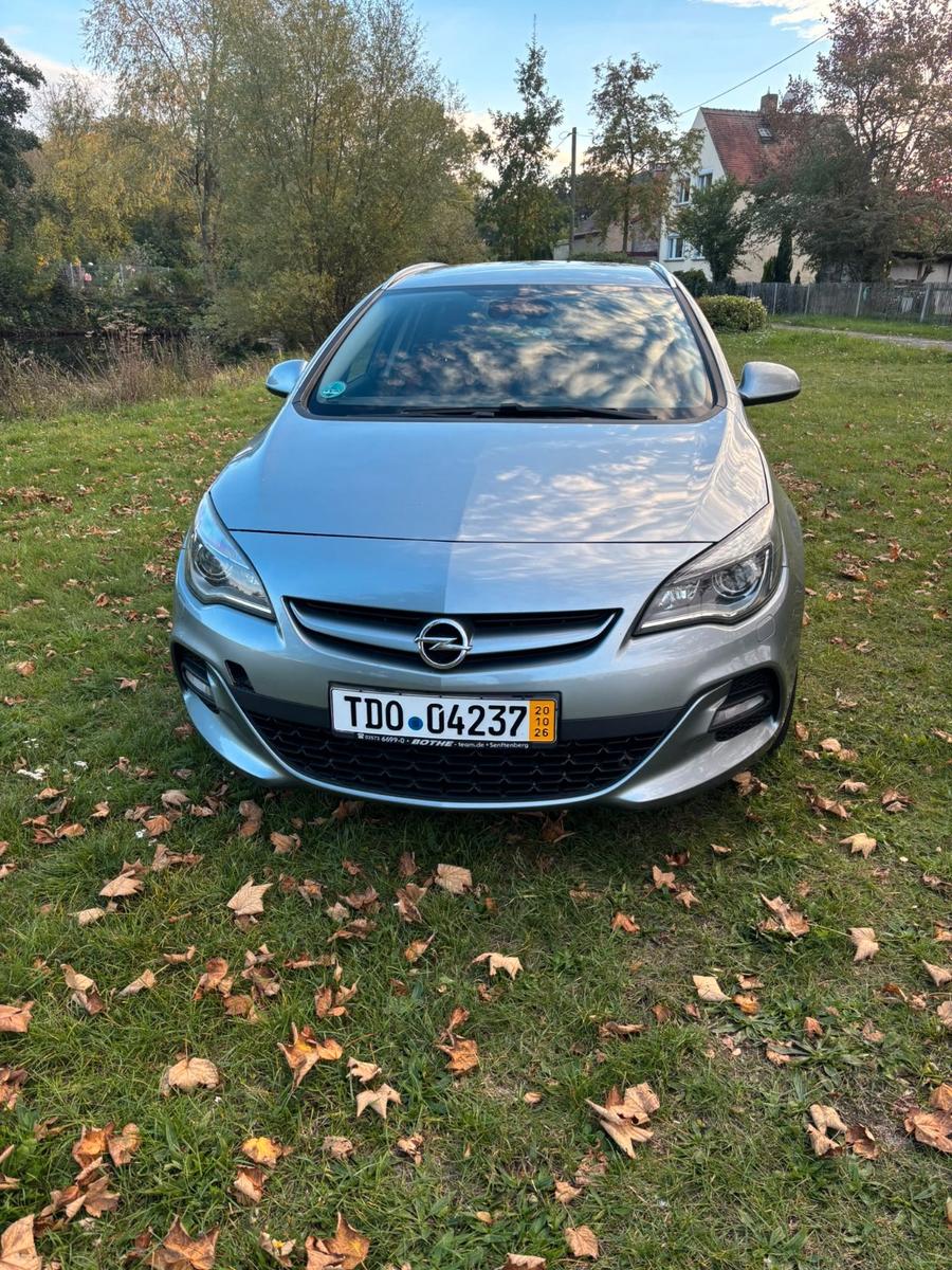 Opel Astra 2015 — фото 7