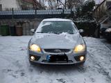 Ford Focus 1,6 Ti-VCT Ghia Ghia - Ford Focus aus 2005: Ghia