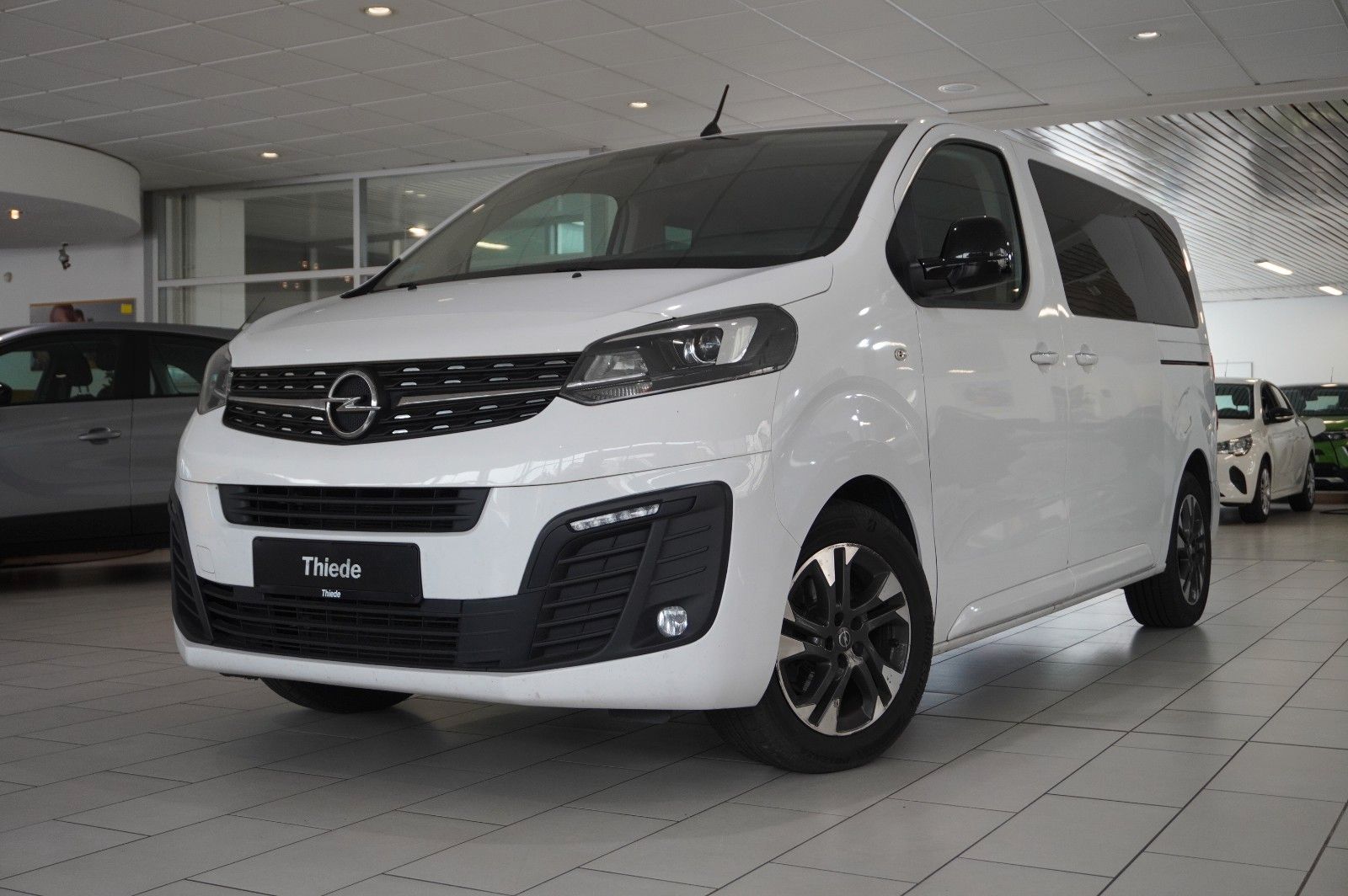 Fahrzeugabbildung Opel Zafira Life Tourer 2.0D "M" NAVI/LED/KAMERA/SHZ