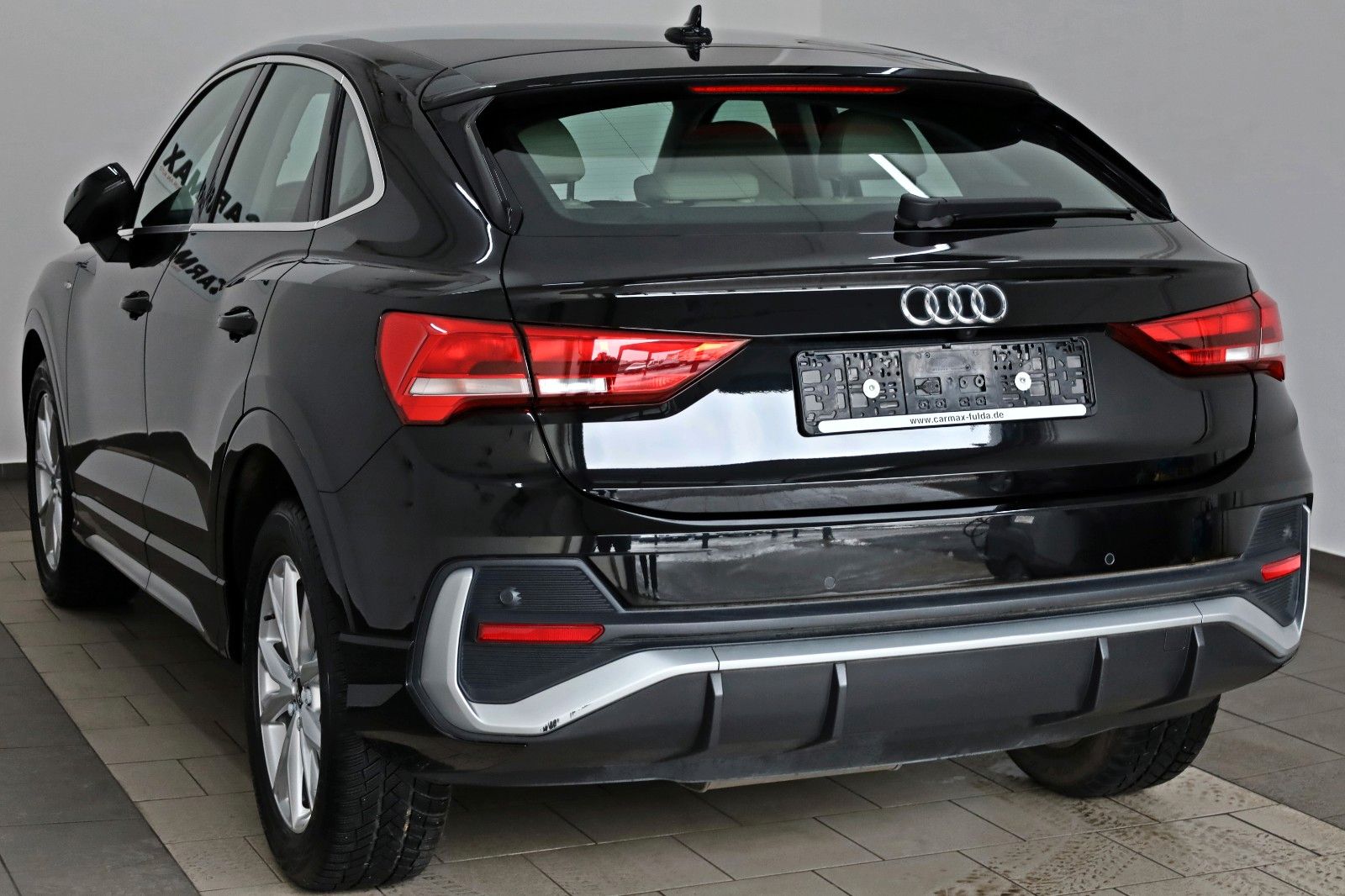 Fahrzeugabbildung Audi Q3 Sportback S line, Leder,Navi,LED,SH,Kamera