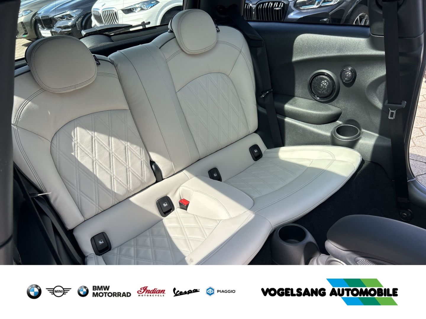 Fahrzeugabbildung MINI John Cooper Works Trim,Rückfahrk.,Panodach,H&KSo