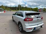 Kia Niro 1.6 GDI Hybrid Vision Vision - silberne Kia Niro