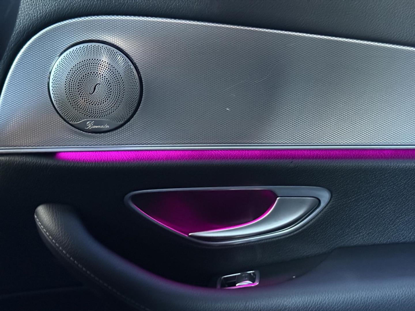 Mercedes-Benz E 220 d T Avantgarde MBUX COMAND Kamera LED Appl