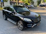 Mercedes-Benz ML 350 4-Matic KEYLESS+TV+SPUR+PANO+LEDER+21"ALU - Mercedes-Benz ML 350: 4matic