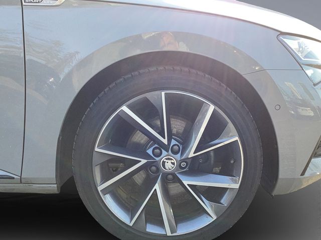 Superb Combi 2.0TDI DSG Sportline