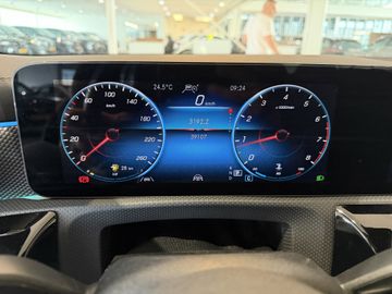 Mercedes CLA 200 - 9