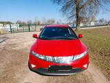 Honda Civic 5DR - Honda Civic 5d mit Benzin-Antrieb