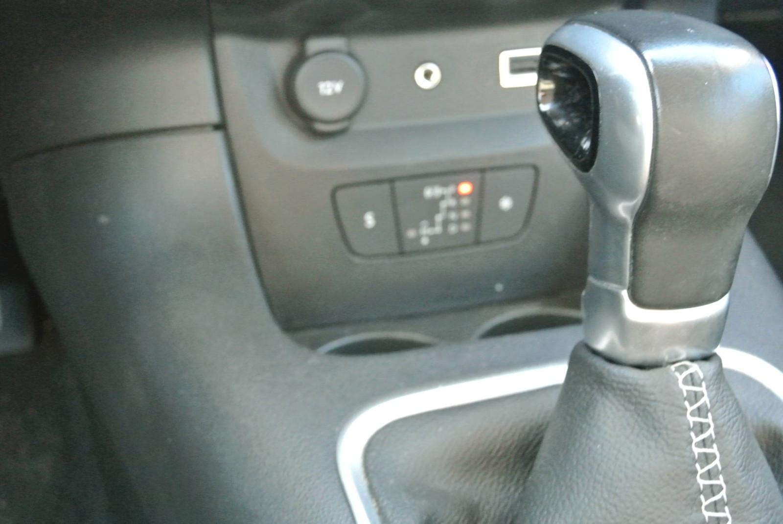Citroën C3 Shine,Garantie,Automatik,Zahnriemen NEU