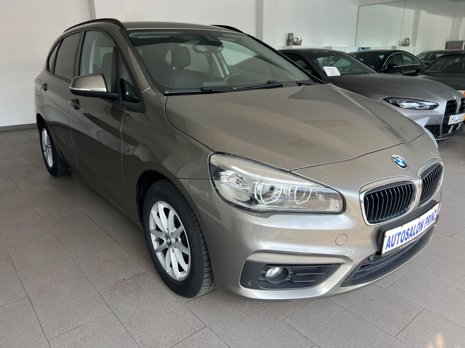 BMW 218 Active Tourer*2.HAND*LED SCHEINW*AUTOM*