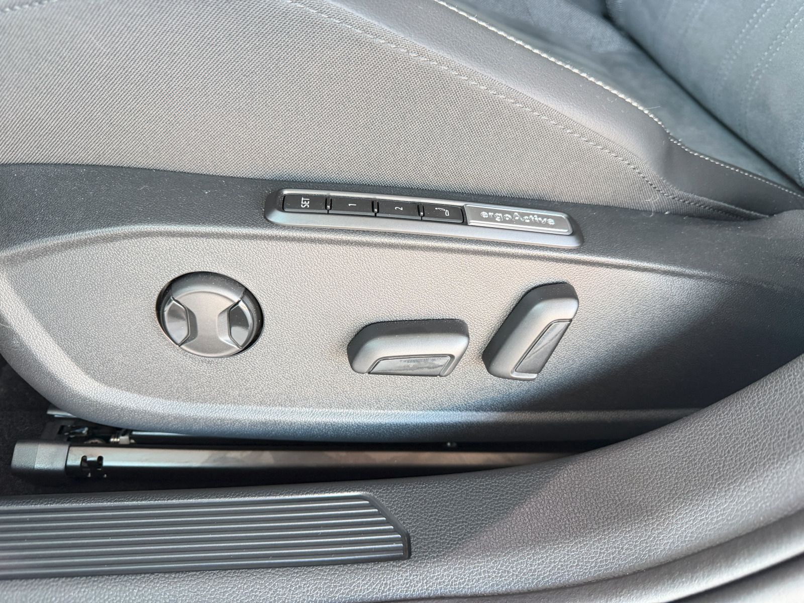 Volkswagen Golf - Bild 13