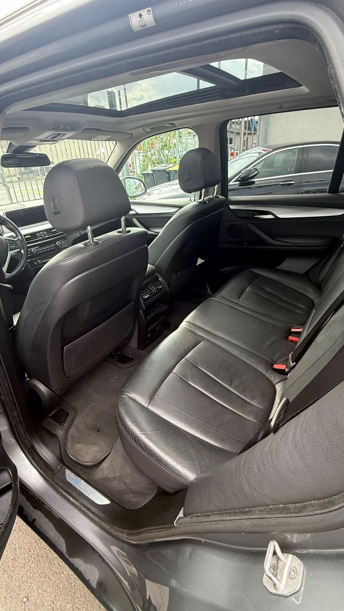 Fahrzeugabbildung BMW X5 xDrive 40 e