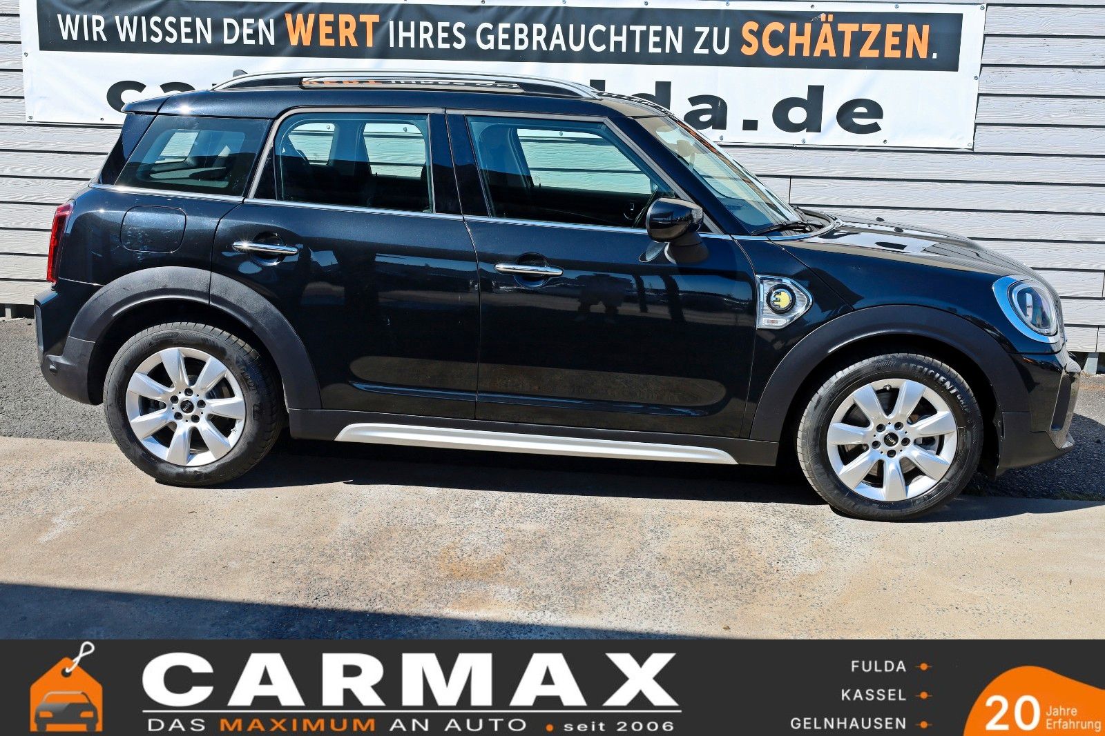 Fahrzeugabbildung MINI Countryman Cooper SE Essential Trim All4,ACC,Nav