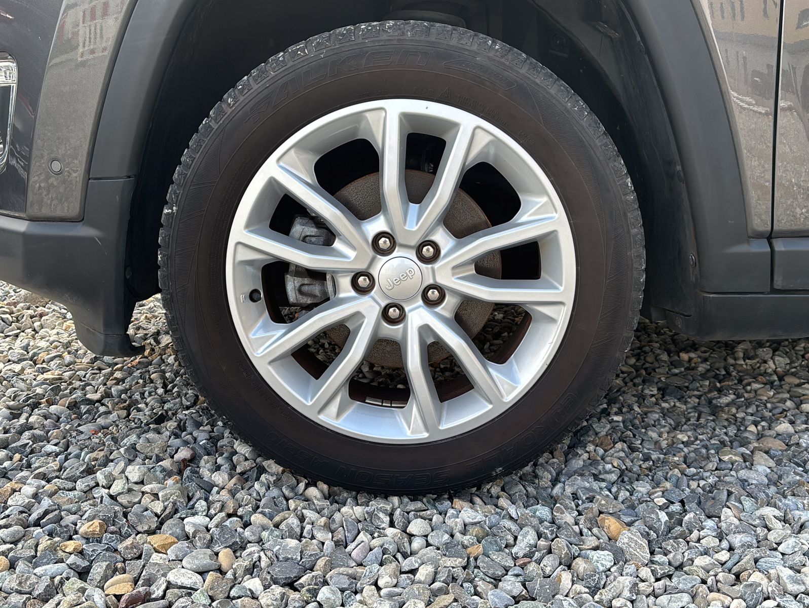 Fahrzeugabbildung Jeep Compass Limited FWD