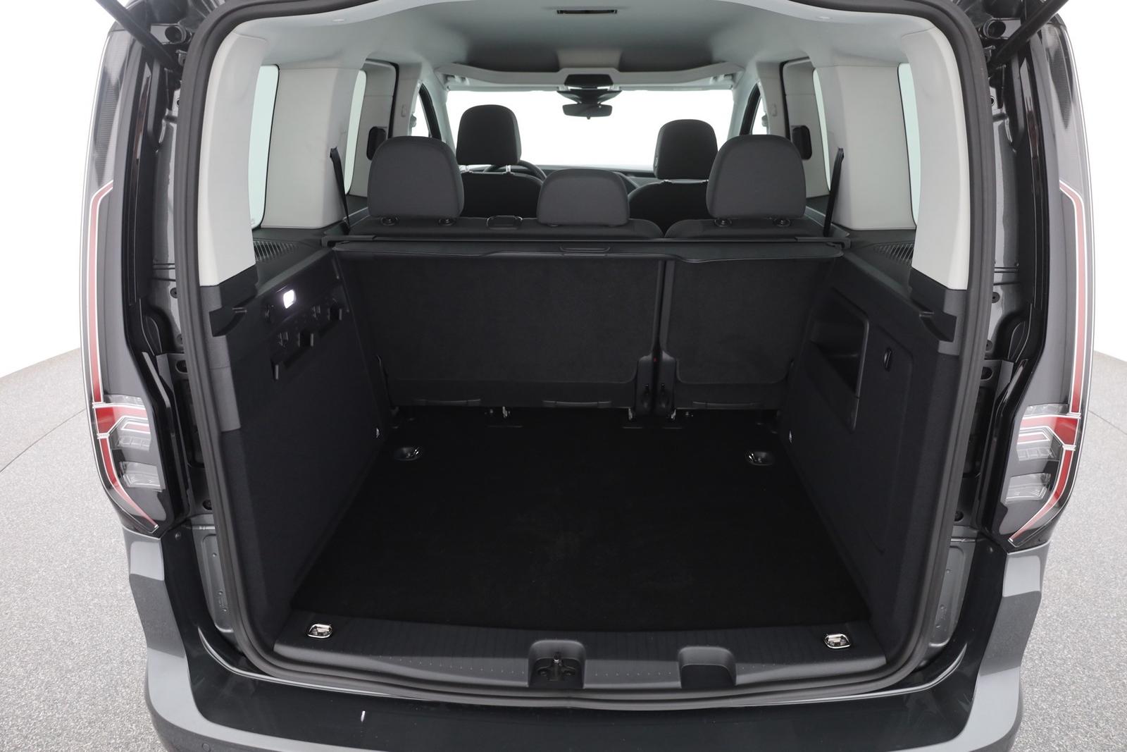 Volkswagen Caddy 1.5 TSI DSG LED ACC Kamera AHK