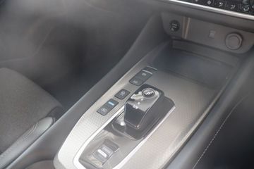 Fotografie 17 des Nissan Qashqai 1.5 VC-T e-Power N-Connecta