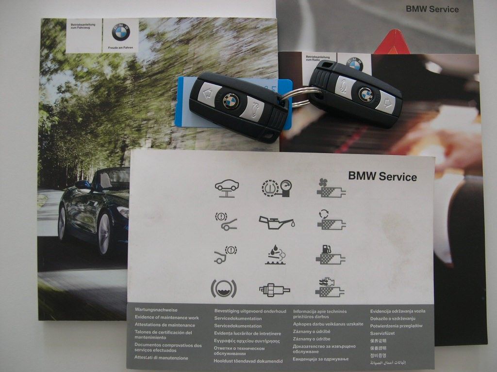 Fahrzeugabbildung BMW Z4 sDrive23i+LEDER+SHZ+2xPDC