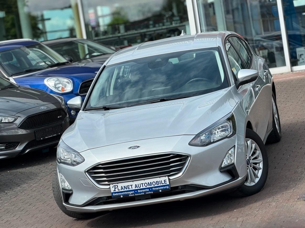 Ford Focus Lim. Titanium/Automatik*Navi*Kamera*C-Play
