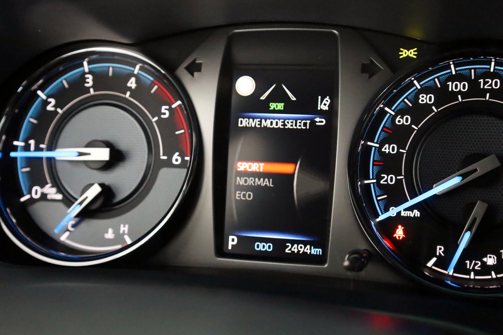 Fahrzeugabbildung Toyota Hilux Sport Invincible ,Navi,Kamera,Rollo