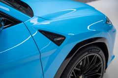 Urus 4.0 V8 SE 2026 BLUE PANO CARBON B&amp;O