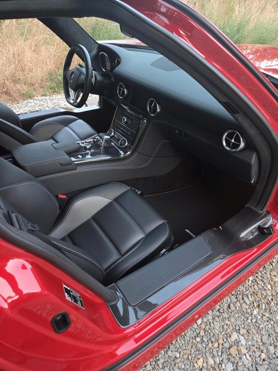 Fahrzeugabbildung Mercedes-Benz SLS AMG/BRD/Fast wie neu/Full Carbon/1A Historie
