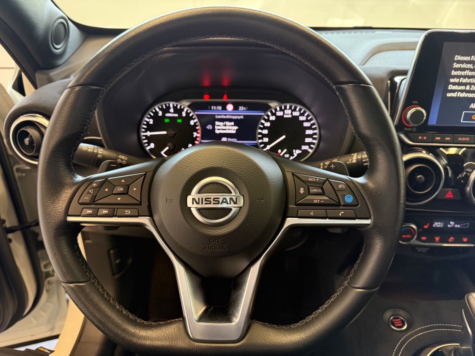Fahrzeugabbildung Nissan Juke N-Design Autom. 360° Kam., teilaut. Fahren
