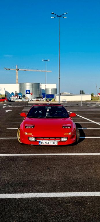 Toyota MR 2