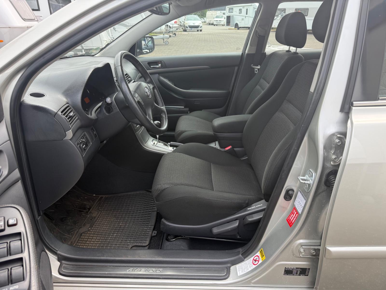 Toyota Avensis 2007 — photo 9