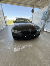 BMW 335 i / m Performance Paket - BMW 335 mit Benzin-Antrieb: Limousine, 335i M Paket
