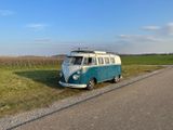 Volkswagen T1 Westfalia Camper SO42. Outlaw:) - Volkswagen T1 aus 1966 mit Benzin-Antrieb: Kleinbus