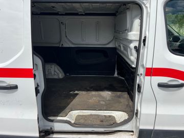 Renault Trafic - 12