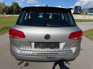 Volkswagen Touareg - 9