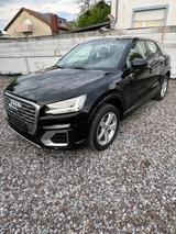 Audi Q2 sport - Audi Q2 sport mit Benzin-Antrieb