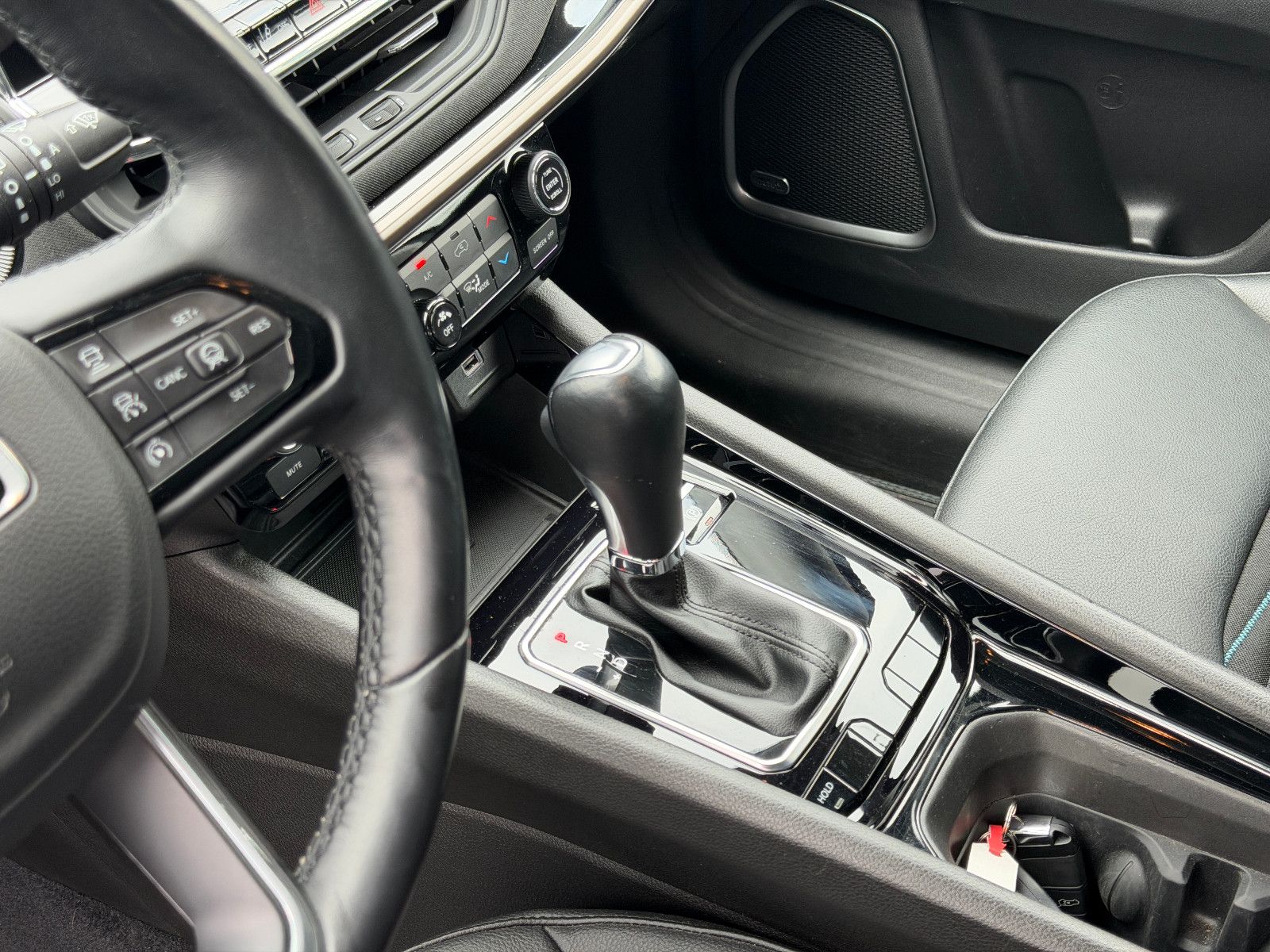 Fahrzeugabbildung Jeep Compass Upland/ALIPINE-SOUND/360°KAM/CARPLAY