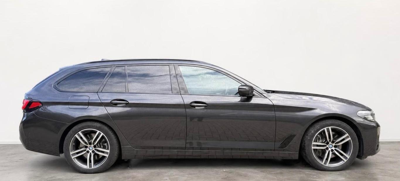 BMW 530d xDrive M-Sport PANO/AHK/LEDER/KEYLESS