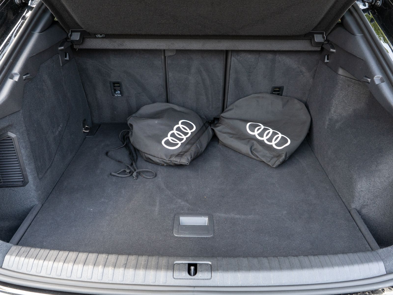Audi Q3 Sportback 45TFSI e Stronic LED PANO SHZ VC foto 9