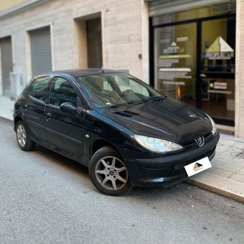 Peugeot 206 1.4 HDi **NEOPATENTATI**