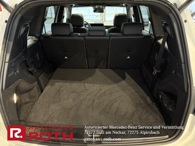 Mercedes-Benz GLB 220