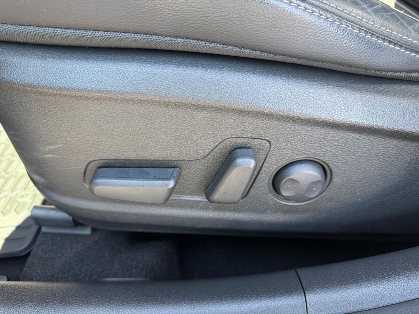Fahrzeugabbildung Hyundai KONA Premium 1.6 T-GDi NAVI-PAKET+KAMERA+LED