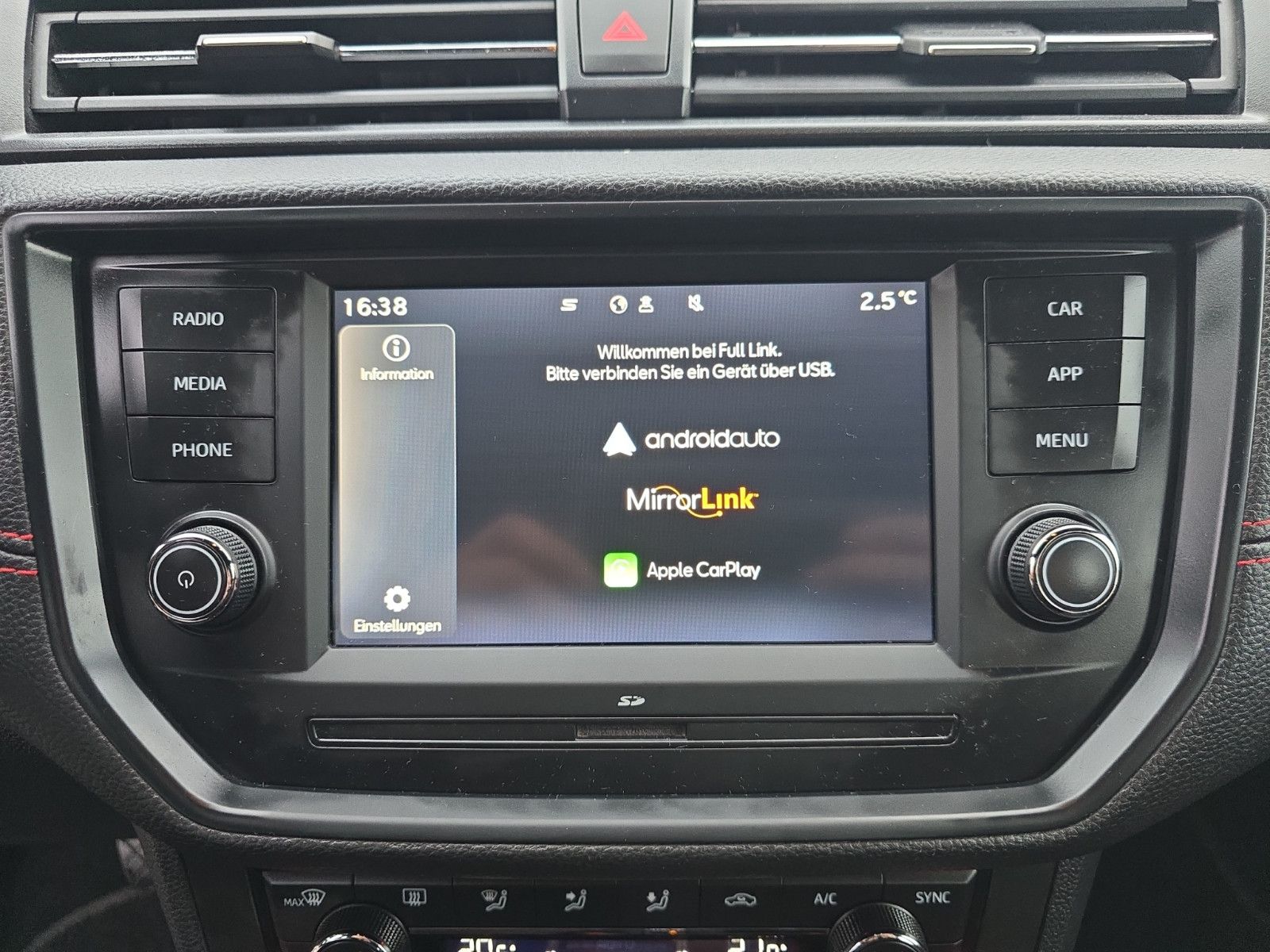 Fahrzeugabbildung SEAT Arona FR+DSG+Carplay+LED+AHK+PDC+AbstandTempomat