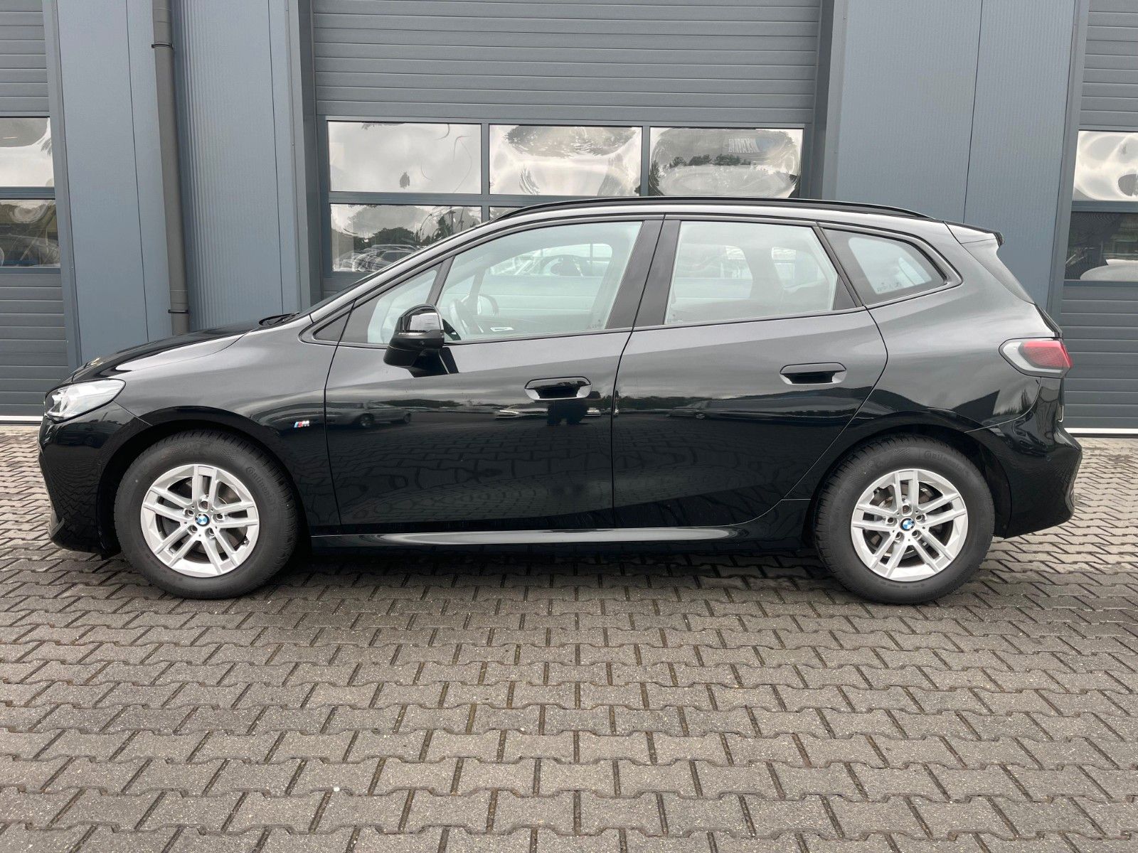 BMW 218i Active Tourer M SPORT  AUT HUD LED DAB AHK imagem 3