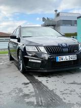Skoda Octavia 2.0 TSI DSG RS 245 Combi RS - Skoda Octavia in Dresden