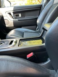 Land-Rover Discovery Sport - 11