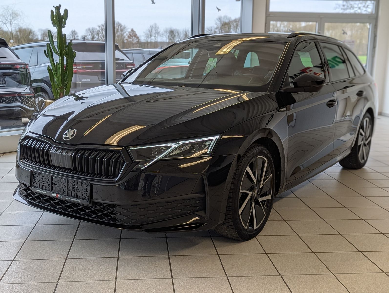 SKODA Octavia 2.0 TDI Sportline Matix Canton AHK 5J-Ga - Image 3