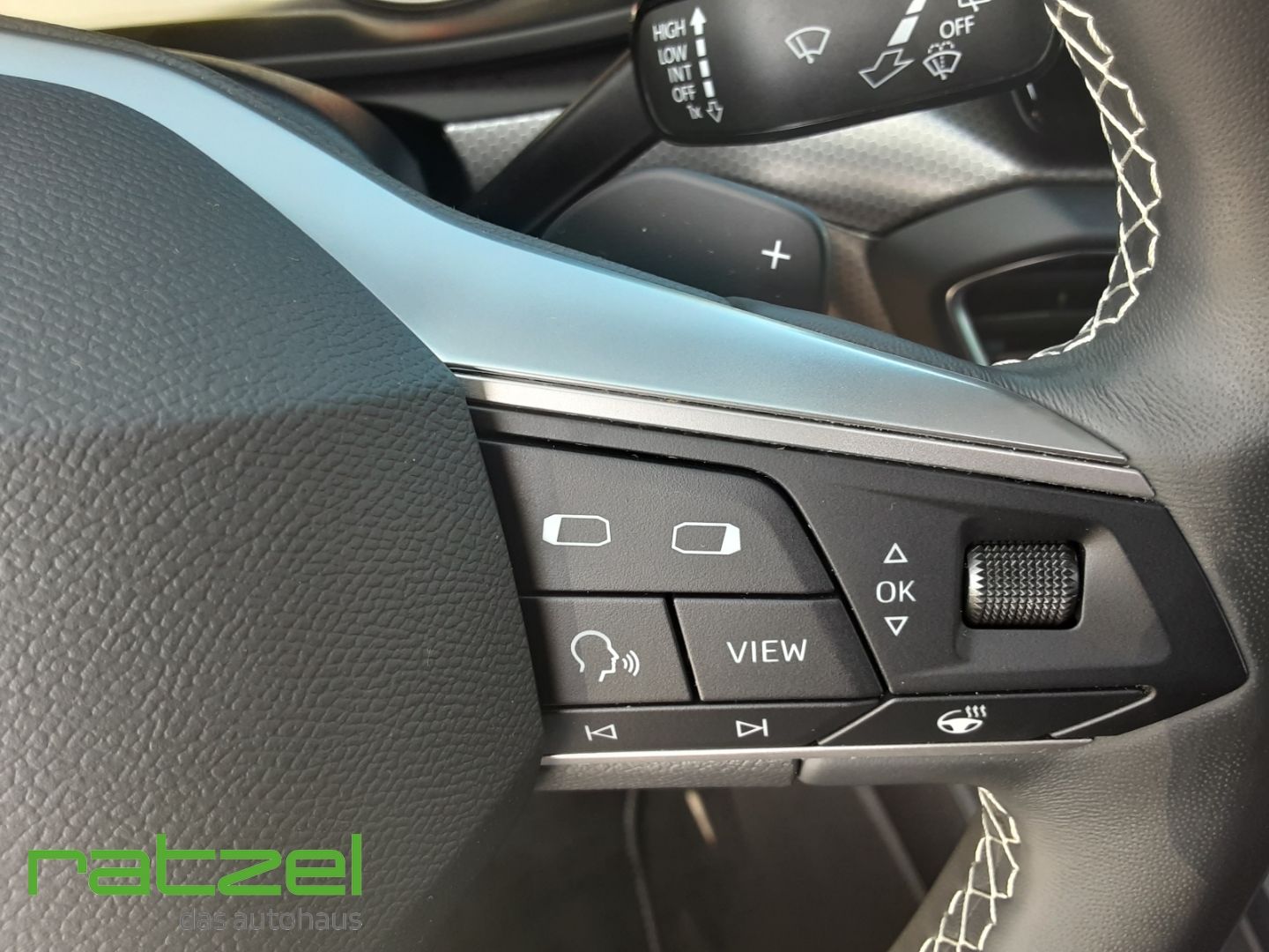 Fahrzeugabbildung SEAT Leon Sportst. Style 1.0 eTSI LED El. Heckklappe