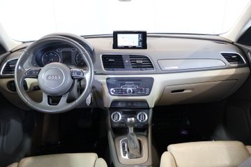 Audi Q3 2.0 TDI quattro NAVI+XEN+PDC+LEDER+17"+PANO