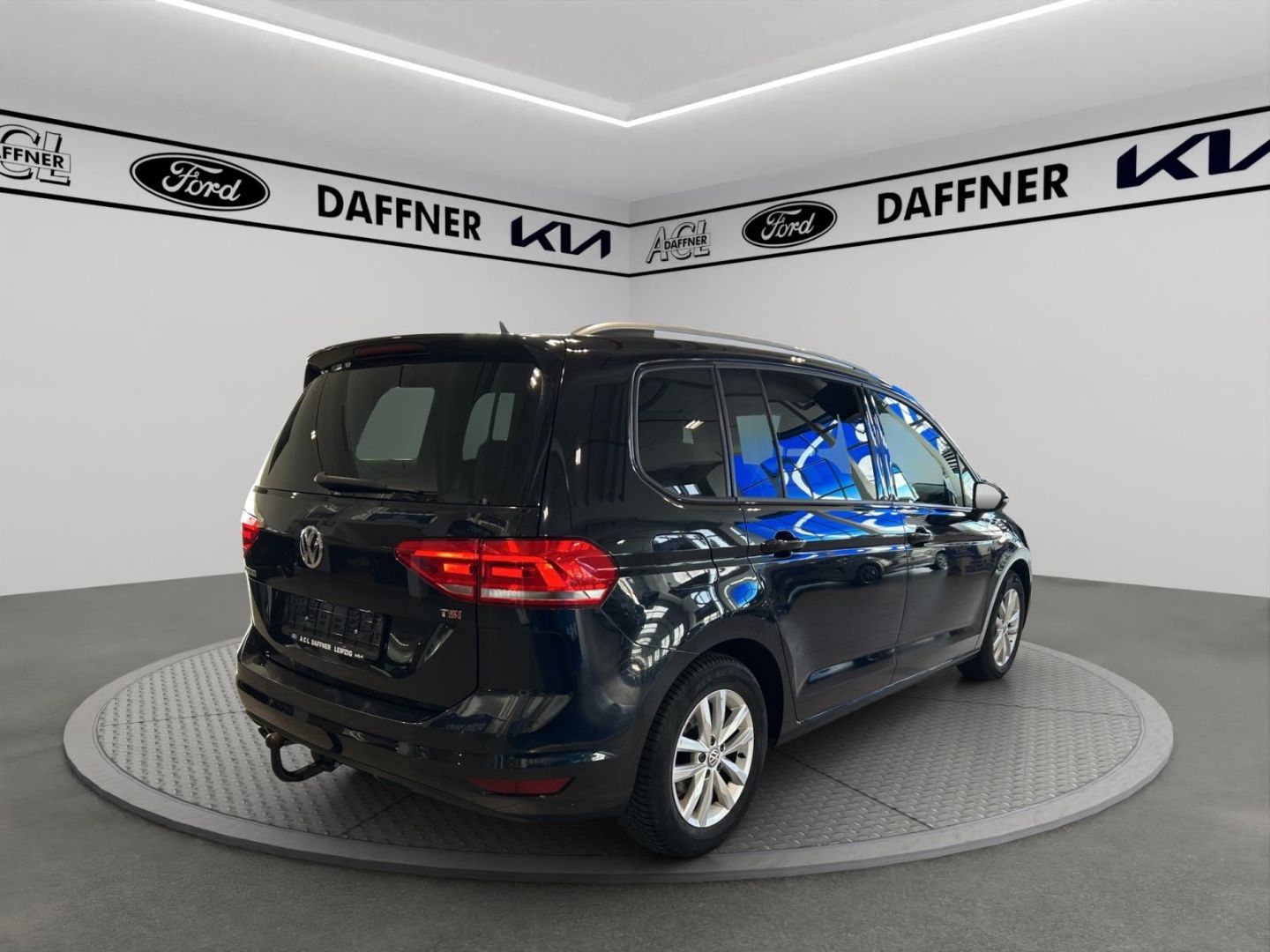 Fahrzeugabbildung Volkswagen Touran Comfortline BMT Start-Stopp