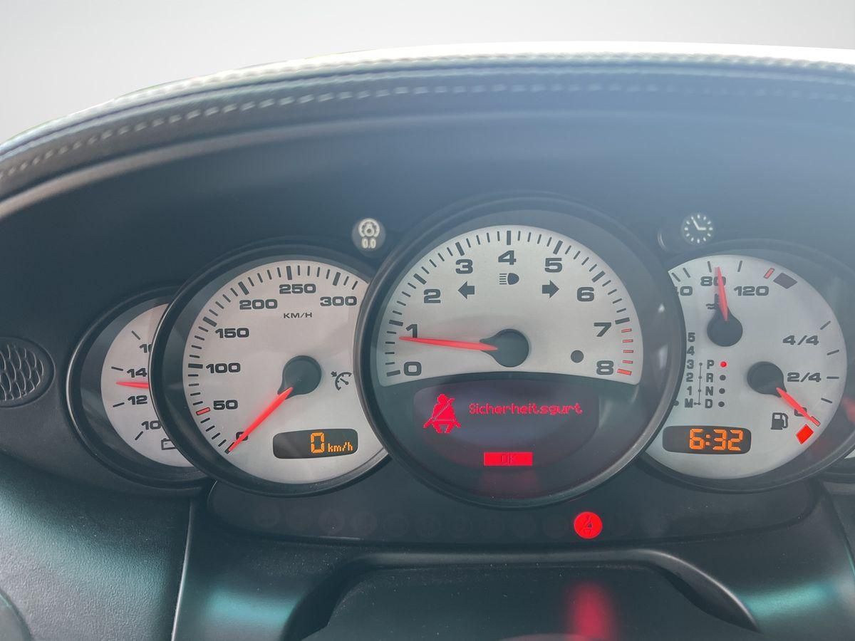 Fahrzeugabbildung Porsche 911 Typ 996 Targa 235 kW